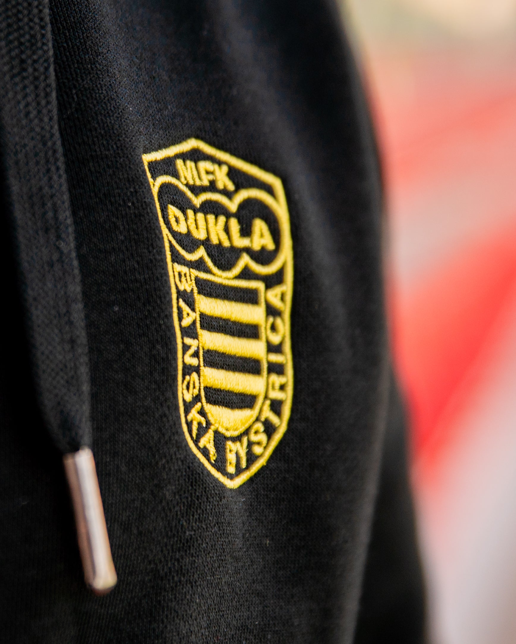 Čierna mikina na zips unisex